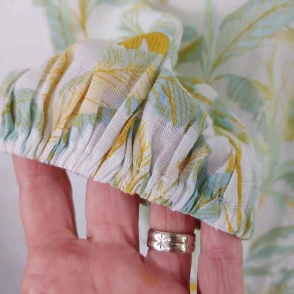 LAUREN CONRAD TROPICAL PULLOVER TOP (963) - Picture 7 of 13